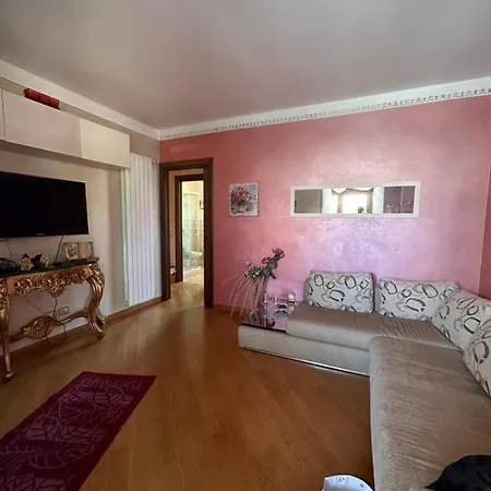 Peaceful And Near Town Holiday home *